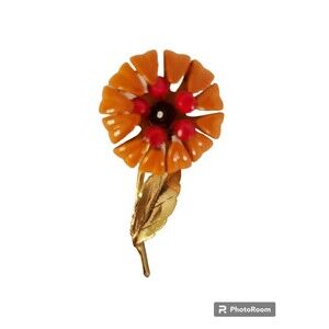 VTG Orange Enamel Flower Pin Brooch Mum Chrysanthemum Red Center Gold Leaf 2.5"